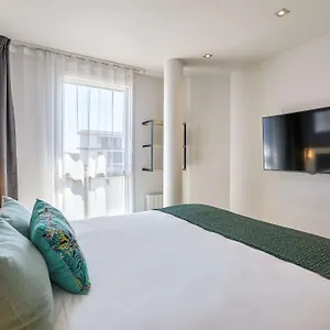 Aparthotel & Adagio, Vannes