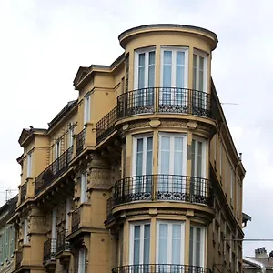 https://acanthe.fr-provencehotel.com